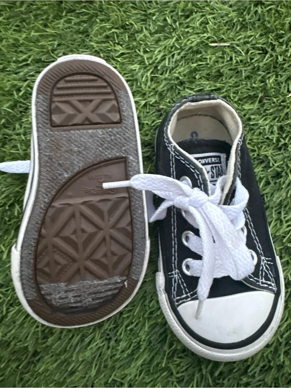 Converse stylish low
